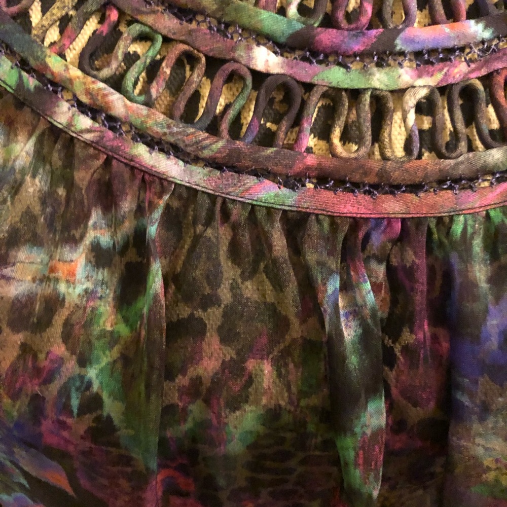Cluny silk shirt size 2 colorful  out shoulders Beautifully delicate shirt